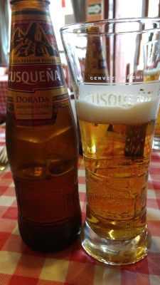 Primeira cerveja em Cusco