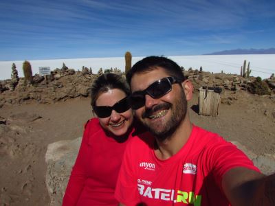 Plaza 1º de Agosto - Isla Incahuasi -Salar de uyuni